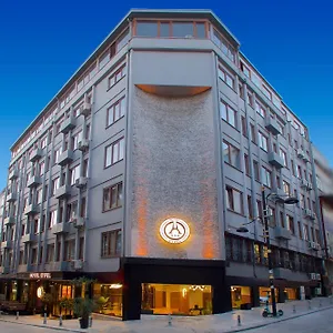 Otel Eyfel ***