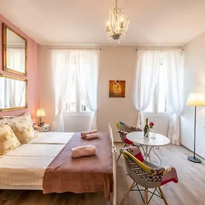 https://old-city-studios-2.in-istria.net