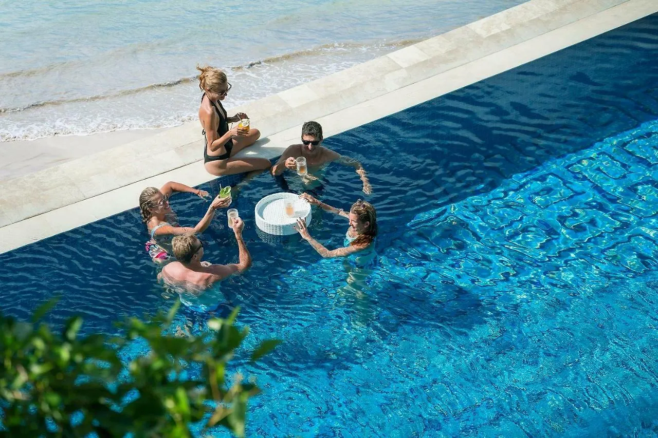 Four Seasons Resort Bali At Jimbaran Bay